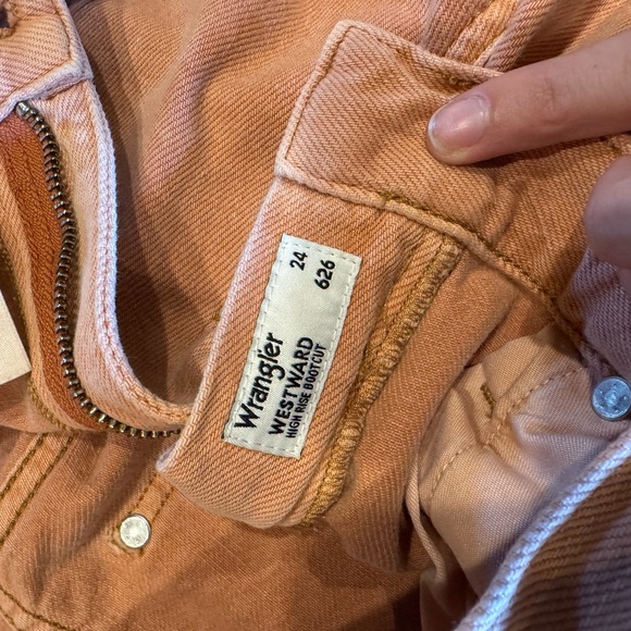 Wrangler Peach Denim Jeans - Picture 3 of 4